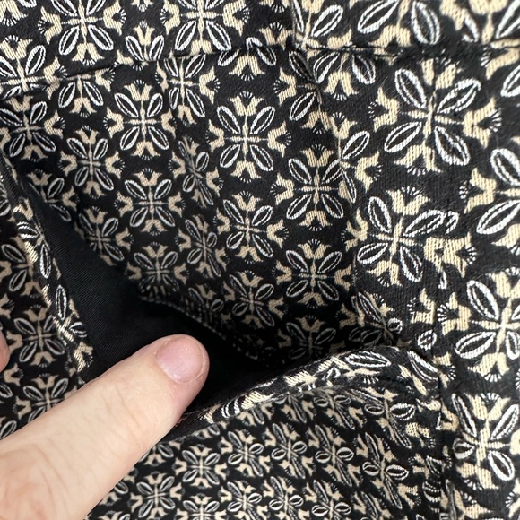 NWT Croft & Barrow The Effortless Stretch Pant 12 Black Geo Pull On Mid Rise - Picture 2 of 10